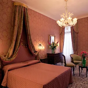 https://casa-pisani-canal.hotelinveneto.com